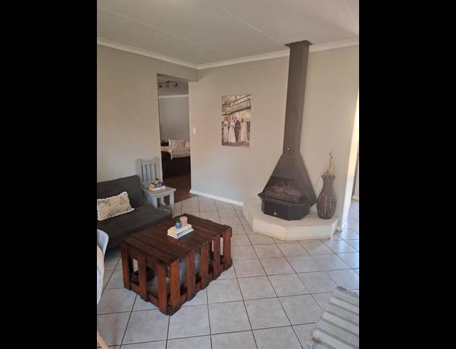 2 BEDROOM TOWNHOUSE FOR SALE IN MORELETAPARK